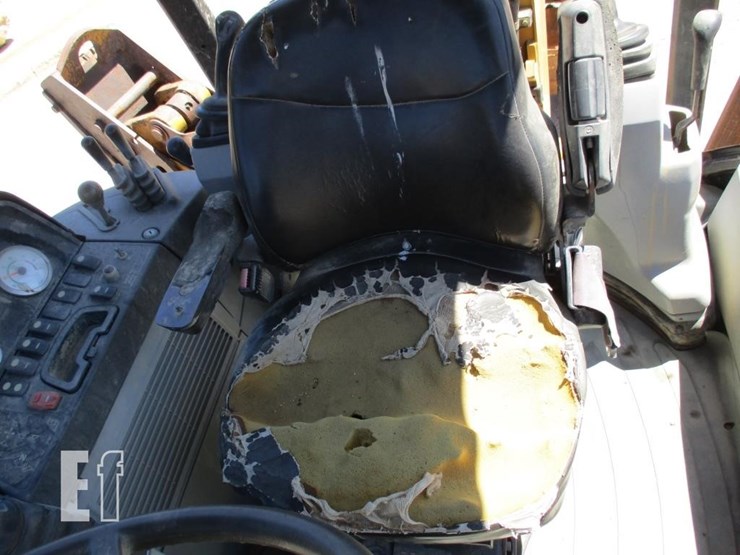 2010-caterpillar-420e-image-9