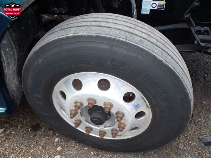 2020-kenworth-t680-image-26