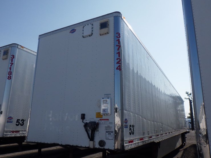 2017-utility-4000d-x-image-1