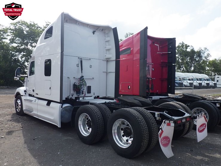 2024-peterbilt-579-image-14