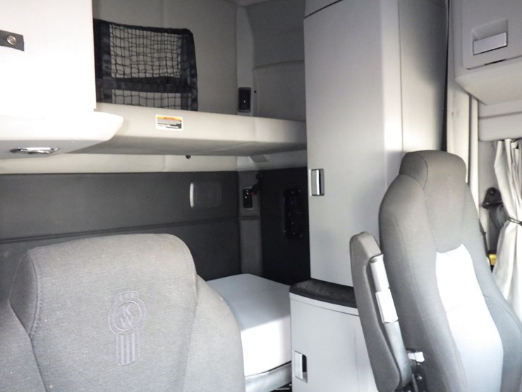 2024-kenworth-t680-image-9