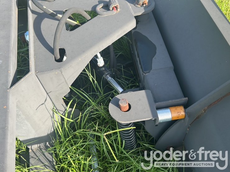 unused-jct-84"-dozer-blade-to-suit-skidsteer-image-6