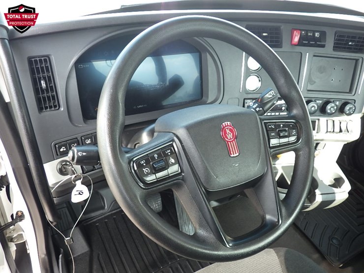 2024-kenworth-t680-image-18