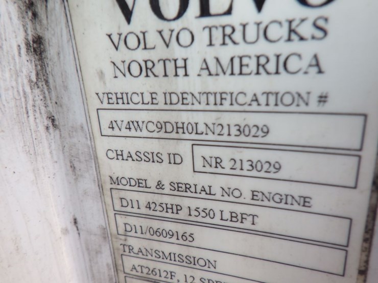 2020-volvo-vnr300-image-22