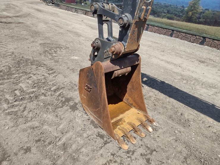 john-deere-85-image-28