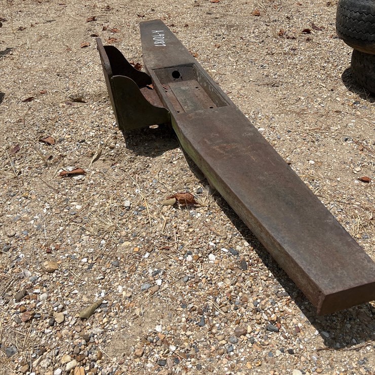 #40187 • HEAVY DUTY REAR TRUCK BUMPER