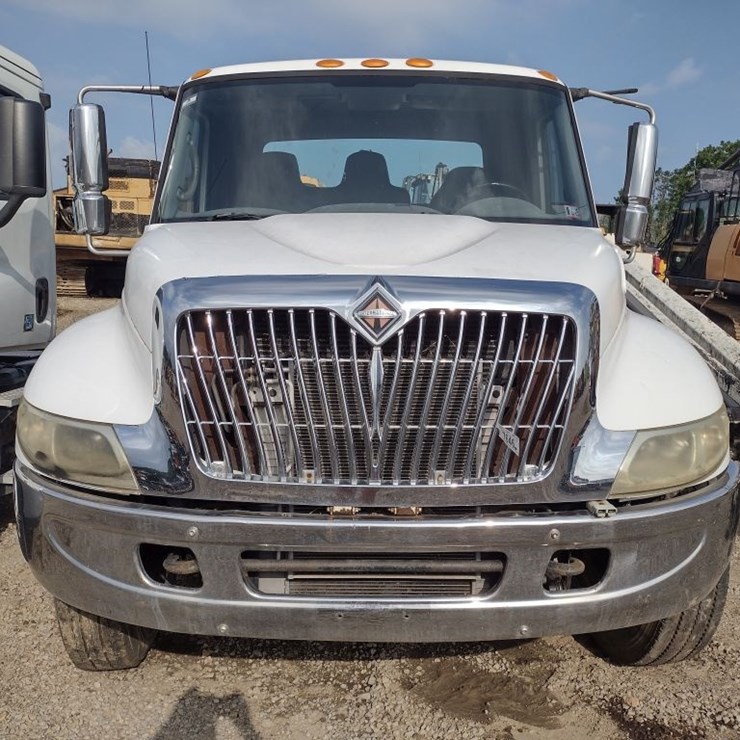 INTERNATIONAL DURASTAR 4300