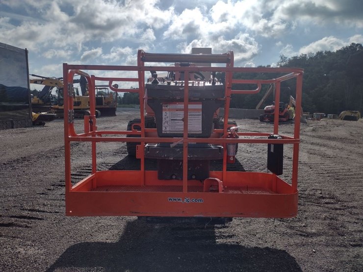 jlg-450aj-image-2