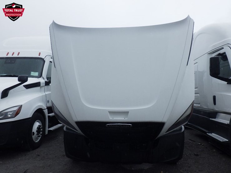 2023-freightliner-cascadia-126-image-27