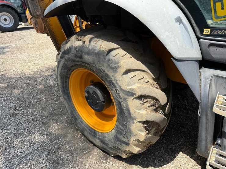 jcb-3cx14-image-12