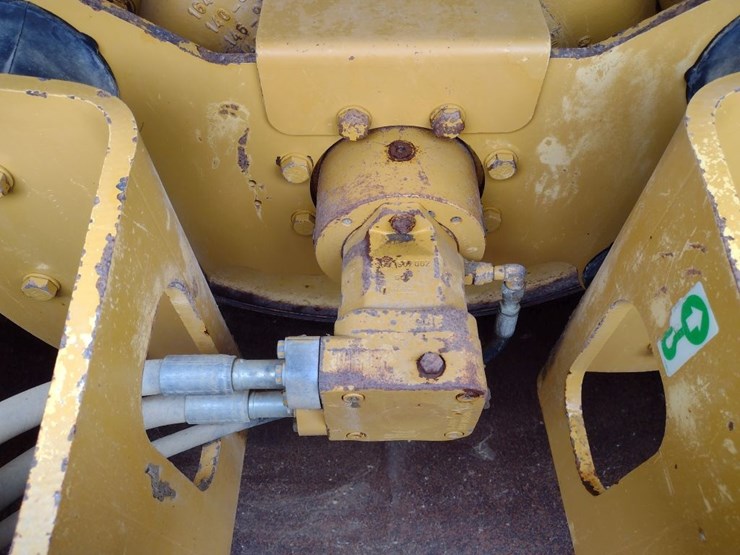 caterpillar-cs-563e-image-18