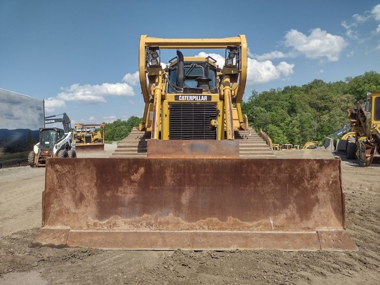 caterpillar-d6t-lgp-image-2