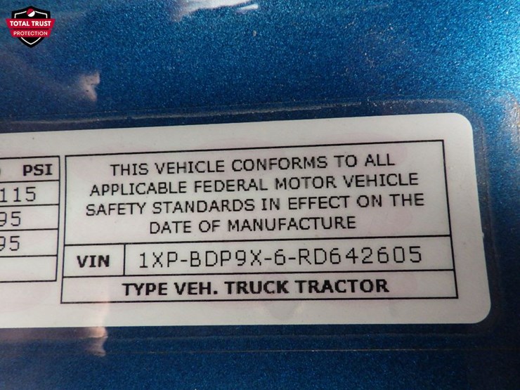 2023-peterbilt-579-image-26