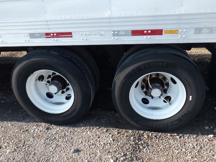 2023-utility-3000r-image-14