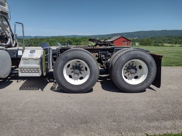 international-prostar-image-20