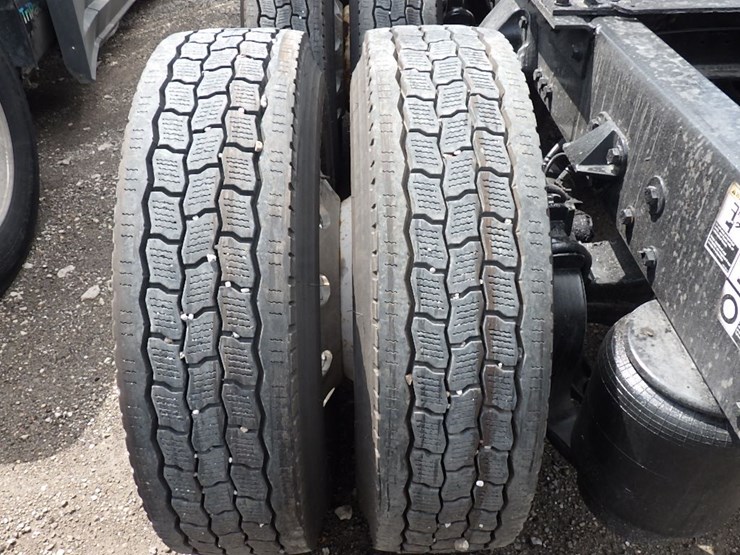 2016-kenworth-t800-image-15