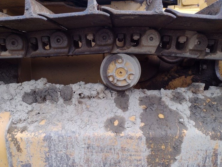 caterpillar-d5k-xl-image-30
