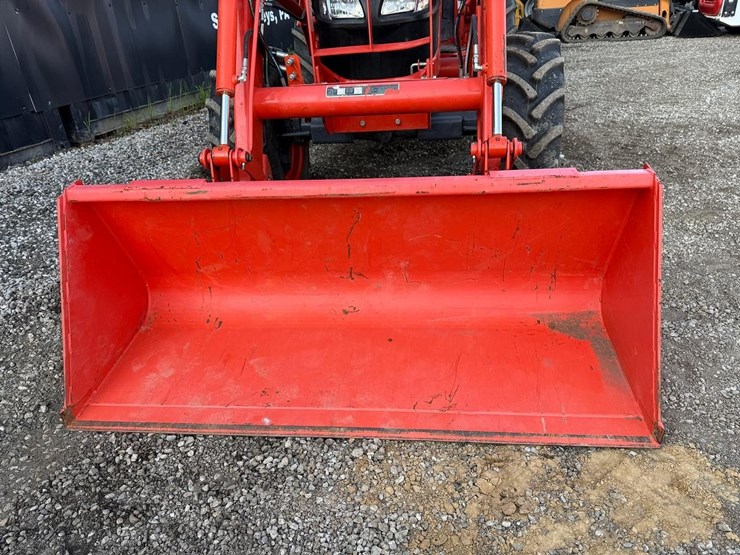 2020-kubota-m6060-image-9