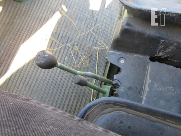 john-deere-gator-image-9