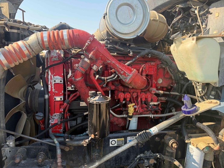 2004-kenworth-semi-image-6
