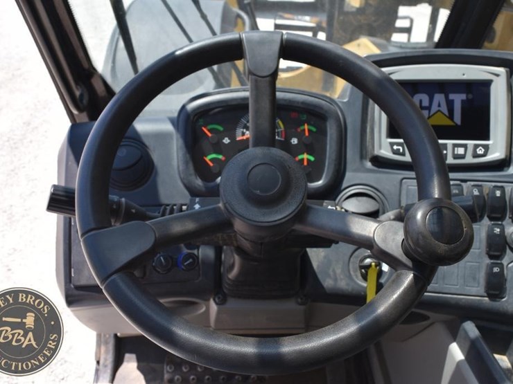2018-caterpillar-tl1255d-image-44
