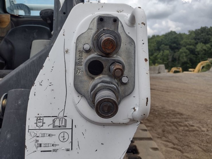 bobcat-t595-image-23