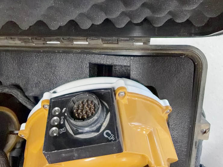 2015-caterpillar-d6n-xl-image-40
