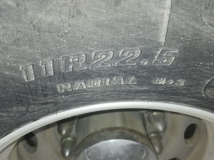 1999-peterbilt-385-image-10