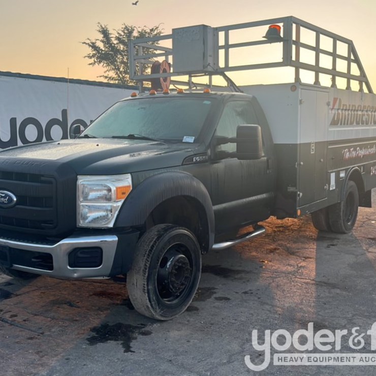 2011 FORD F550