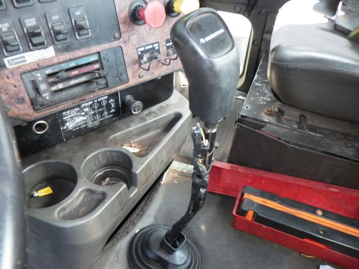 1999-international-9400i-image-15
