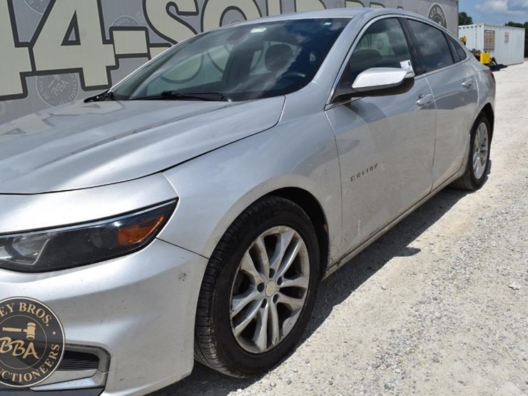 2018-chevrolet-malibu-46449-image-9