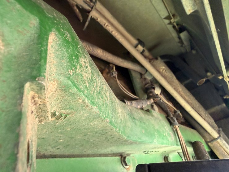 2000-john-deere-9300-image-62
