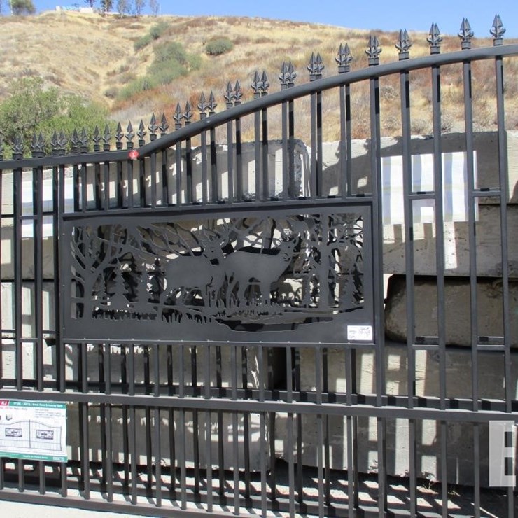 7' X 20' BI-PARTING DRIVEWAY FARM GATE