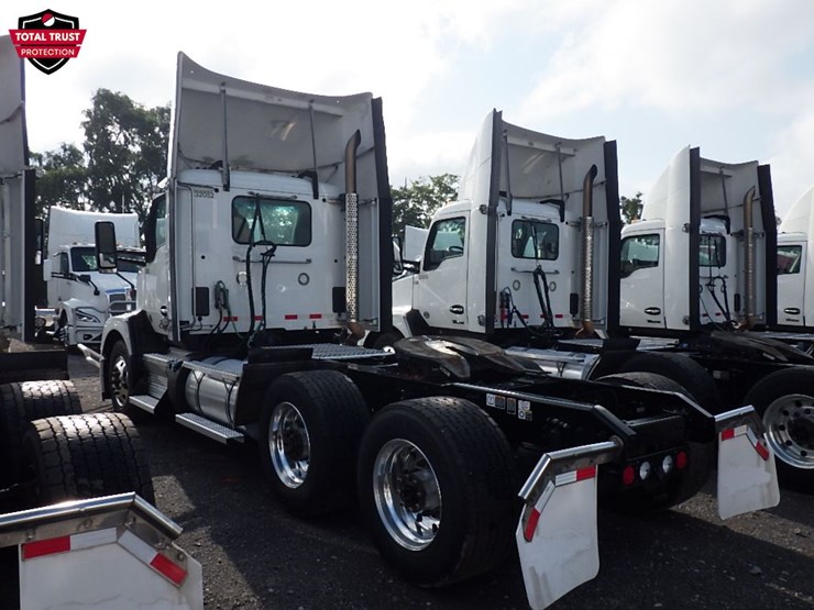 2024-kenworth-t680-image-12