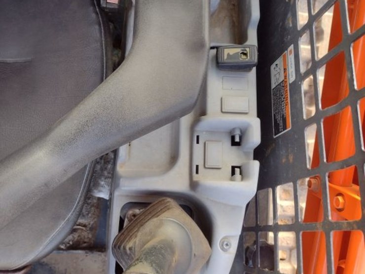 kubota-svl95-2s-image-9