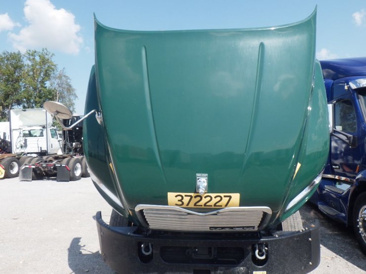 2018-mack-ch612-image-16