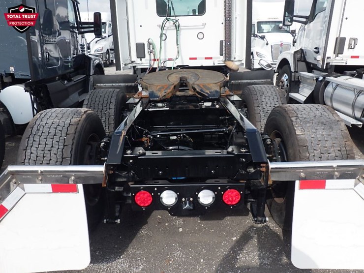 2024-kenworth-t680-image-9