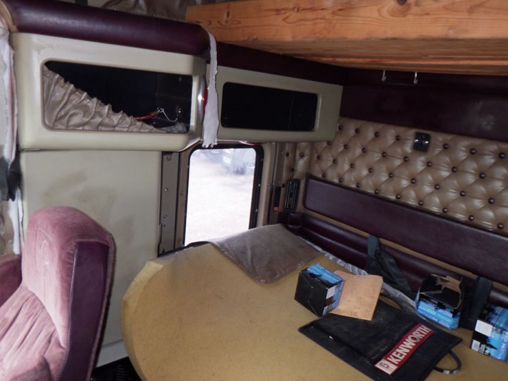 1997-kenworth-w900l-image-29