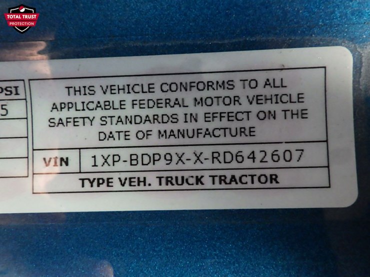 2023-peterbilt-579-image-24