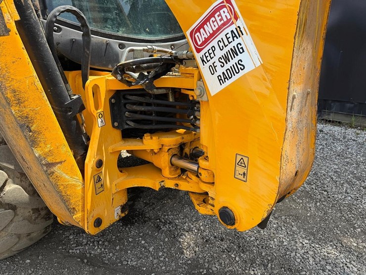 jcb-3cx14-image-17