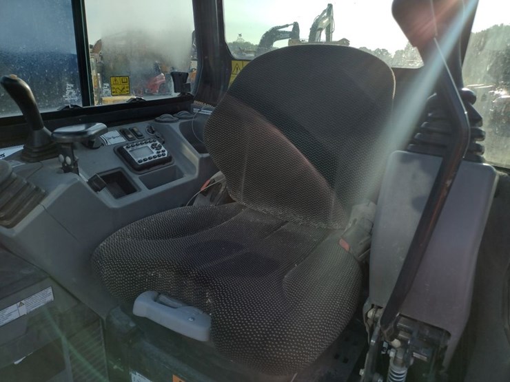 bobcat-e50-image-11