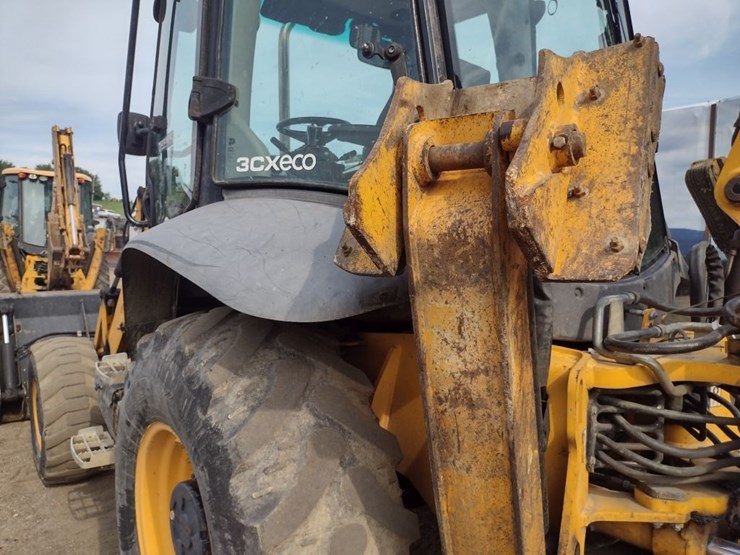 jcb-3cx14-image-16