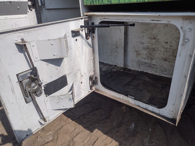 ford-f750-image-19