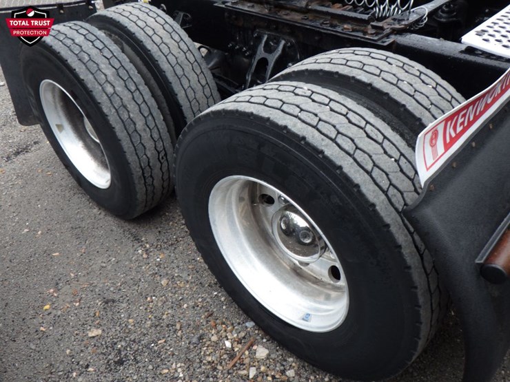 2022-kenworth-t680-image-5