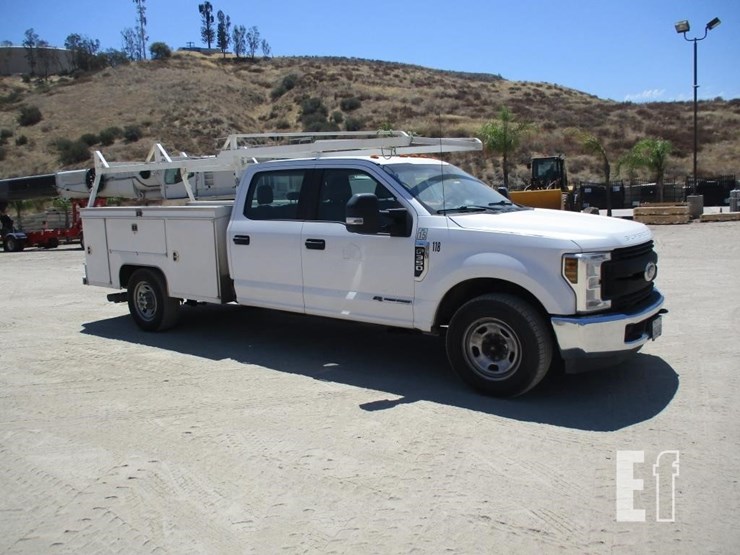 2018-ford-f350-image-2