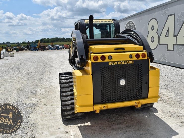 2019-new-holland-c232-image-13