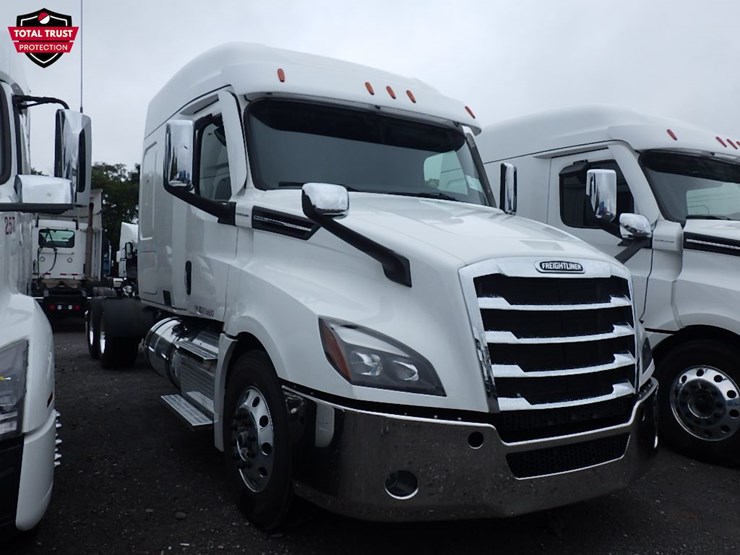 2024-freightliner-cascadia-126-image-3