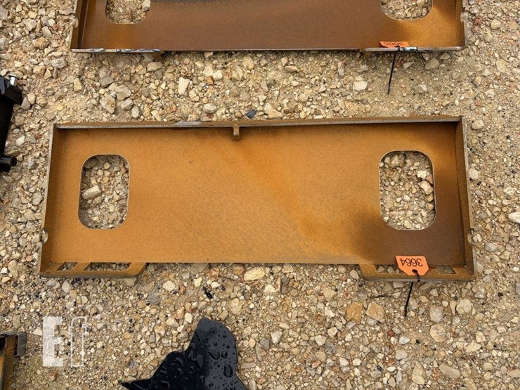 future-1/4"-ss-mounting-plate-image-1