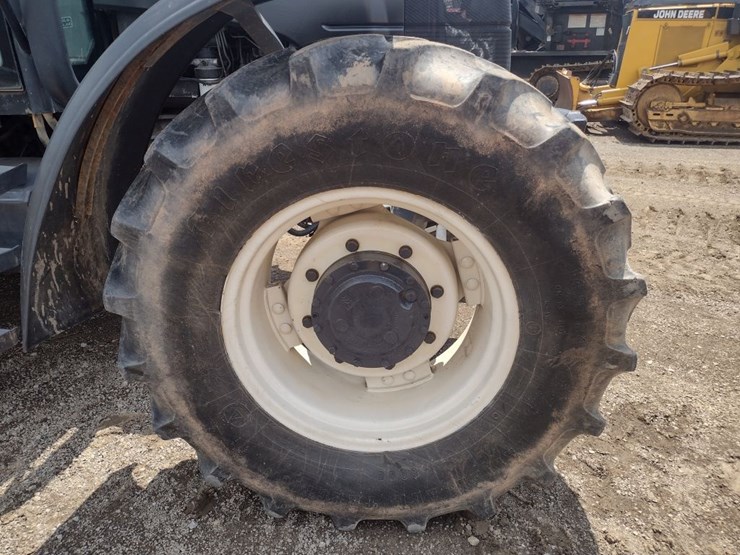 new-holland-ts100-image-21