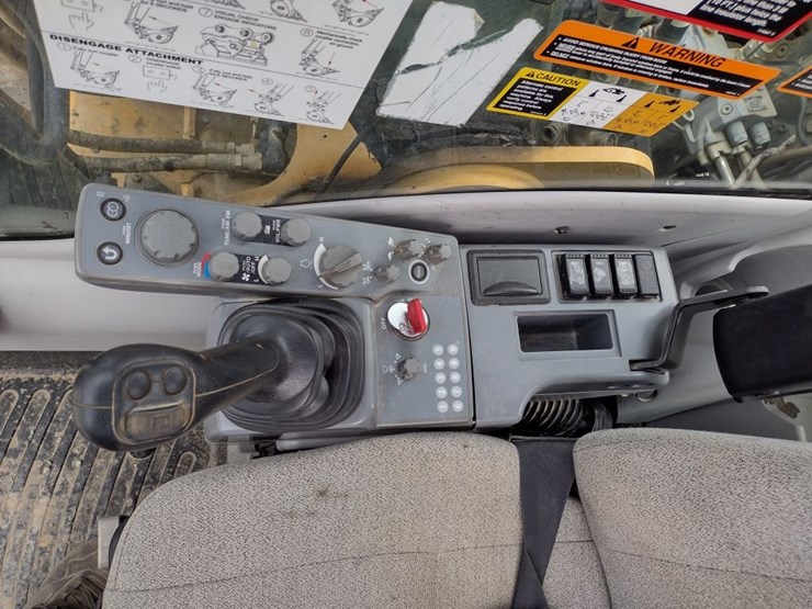 deere-160g-lc-image-8